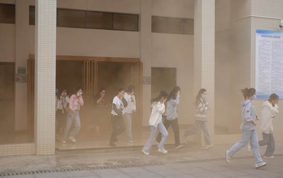 说明: C:\Users\Administrator\Desktop\4.13消防\P1000569.JPG